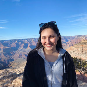 Meet your Posher, Olivia